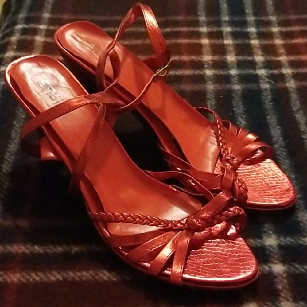 Sashu red metallic heels